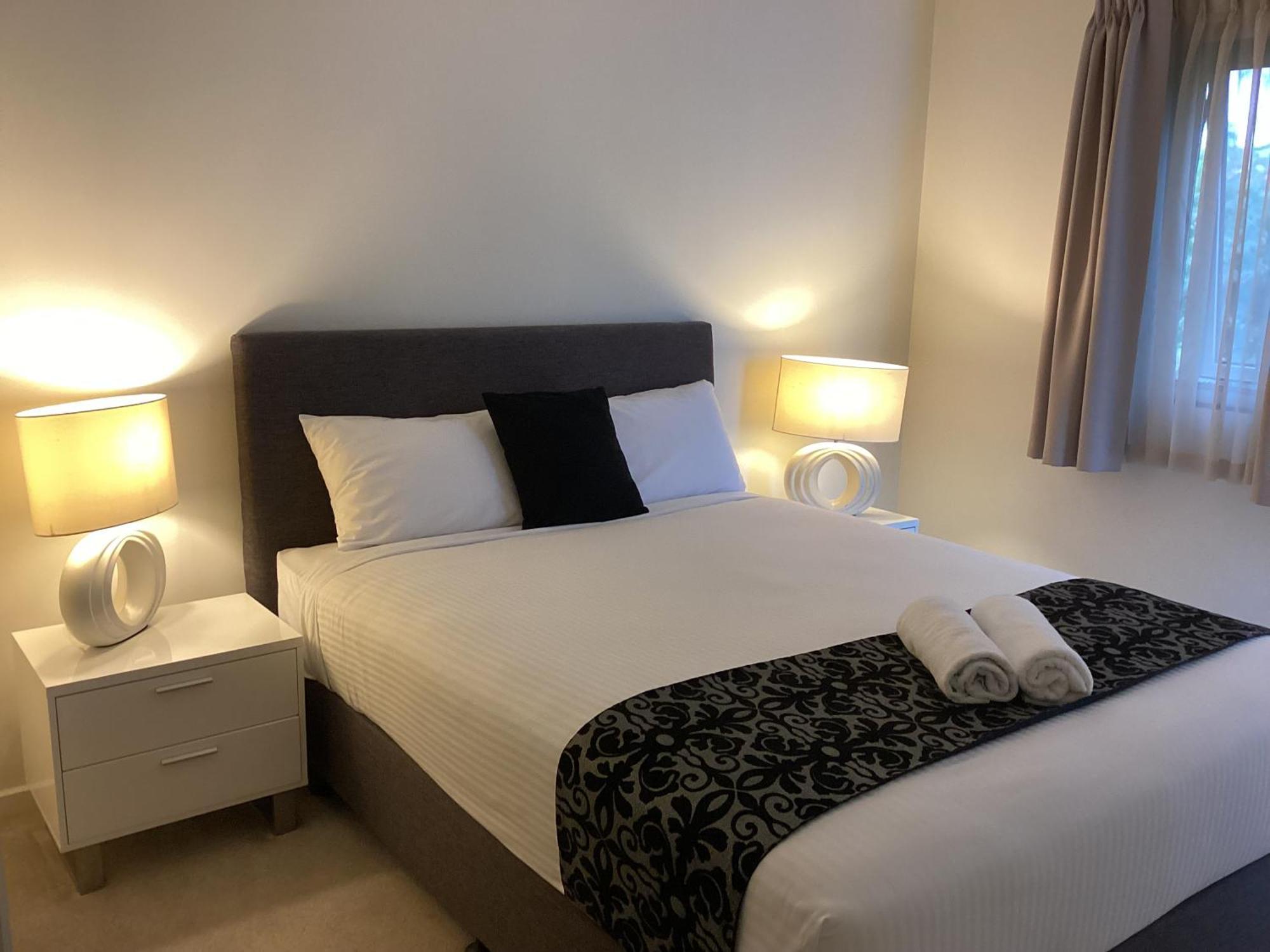 Seaview Aparthotel 4*
