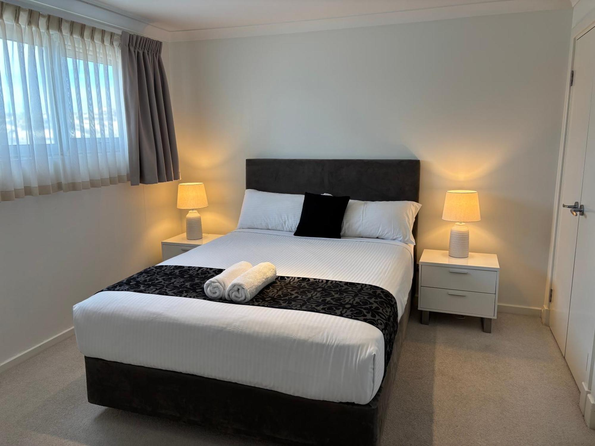Seaview Aparthotel 4*