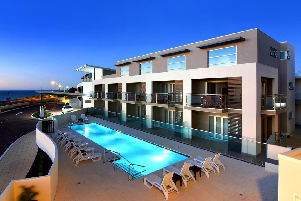 Seaview Aparthotel